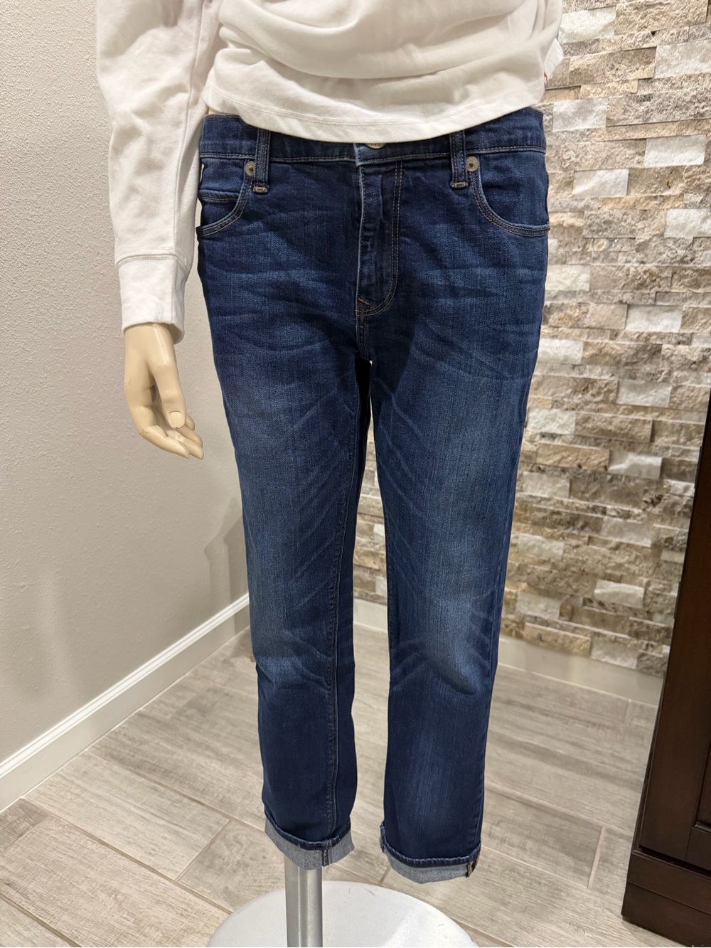 Express Women's Girlfriend Cropped Jeans in Dark Blue Denim